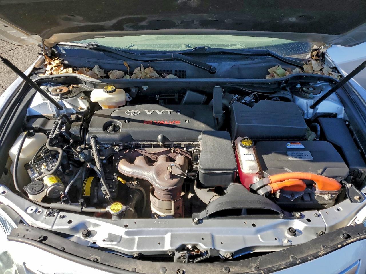 Toyota Camry Hybrid Image 10