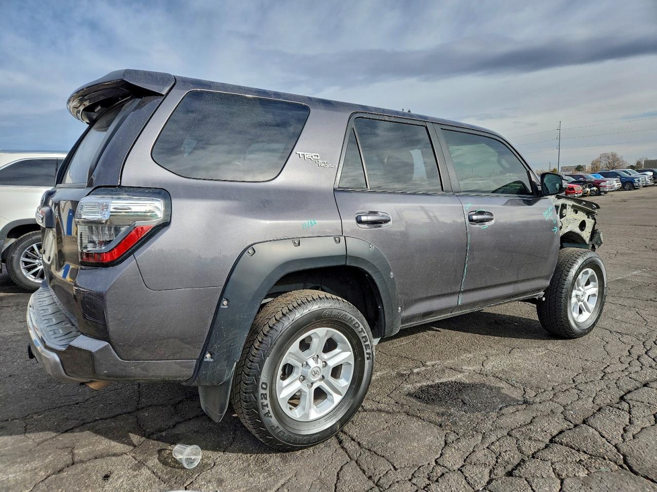 Toyota 4Runner Sr5 Premium Image 4