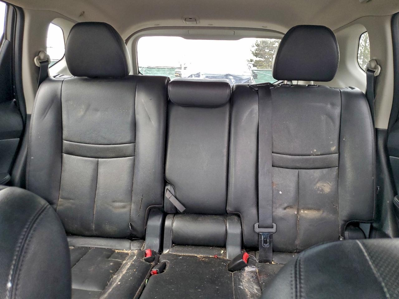 Nissan Rogue S Image 5