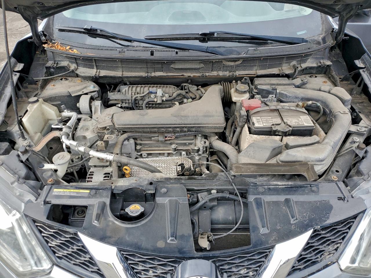 Nissan Rogue S Image 2