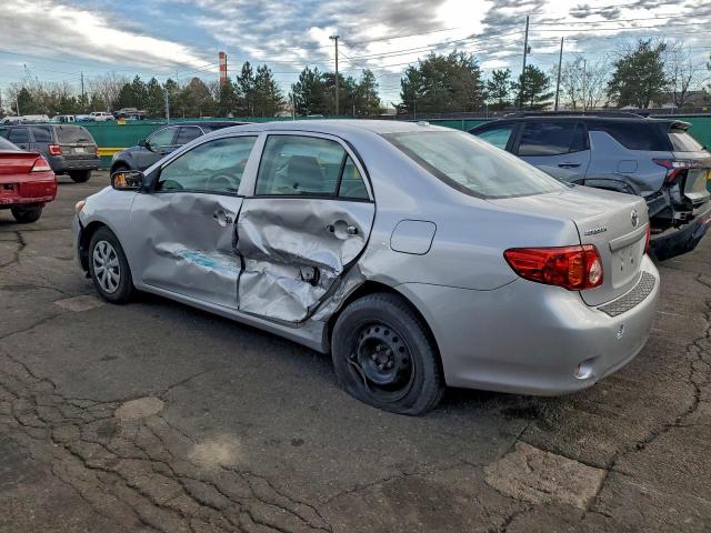 Toyota Corolla Base Image 2