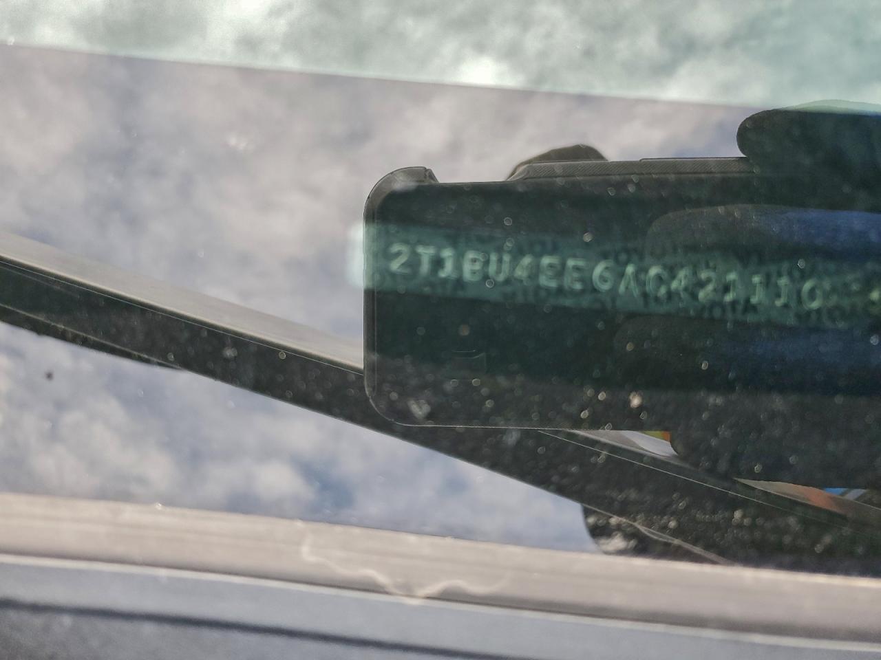 Toyota Corolla Base Image 7