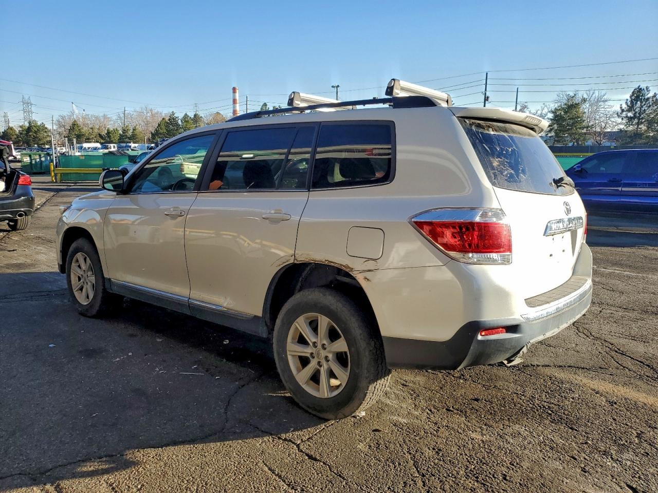 Toyota Highlander Base Image 6