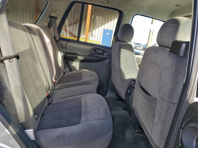 Chevrolet Trailblazer Ls Image 11