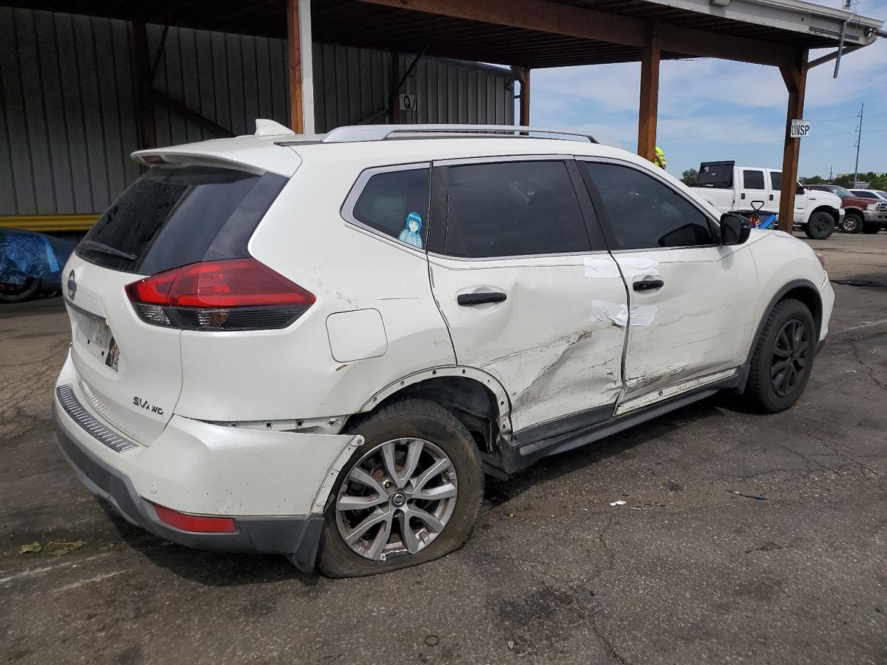 Nissan Rogue S Image 11