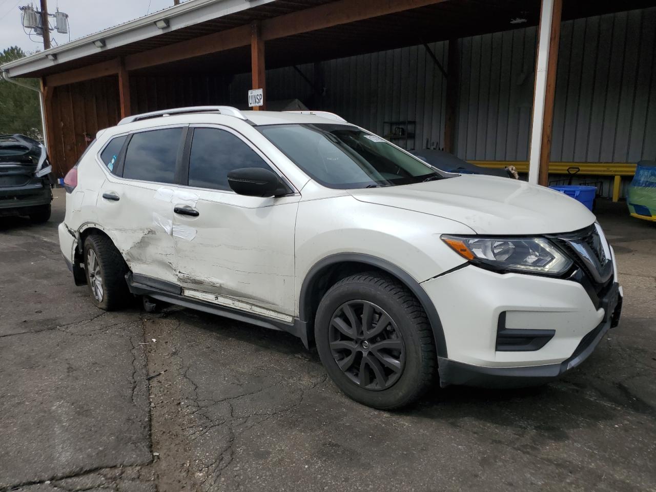 Nissan Rogue S Image 5