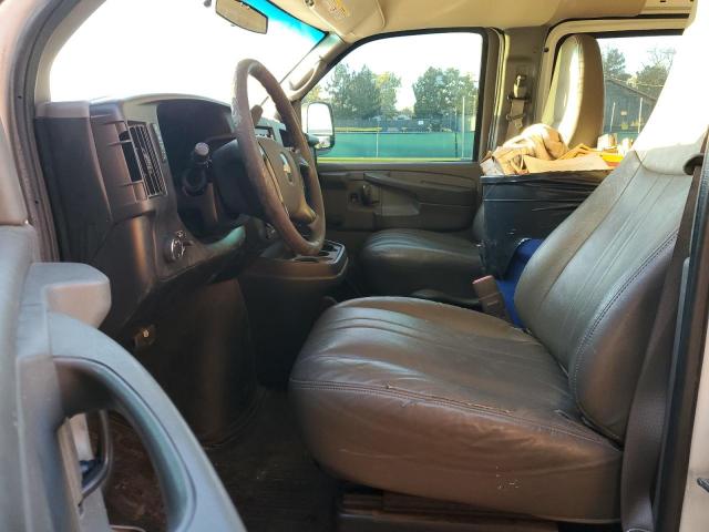 Chevrolet Express Image 11