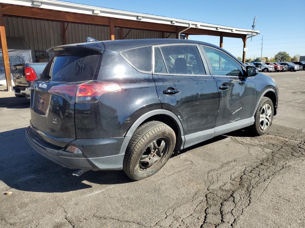 Toyota RAV4 Le Image 7