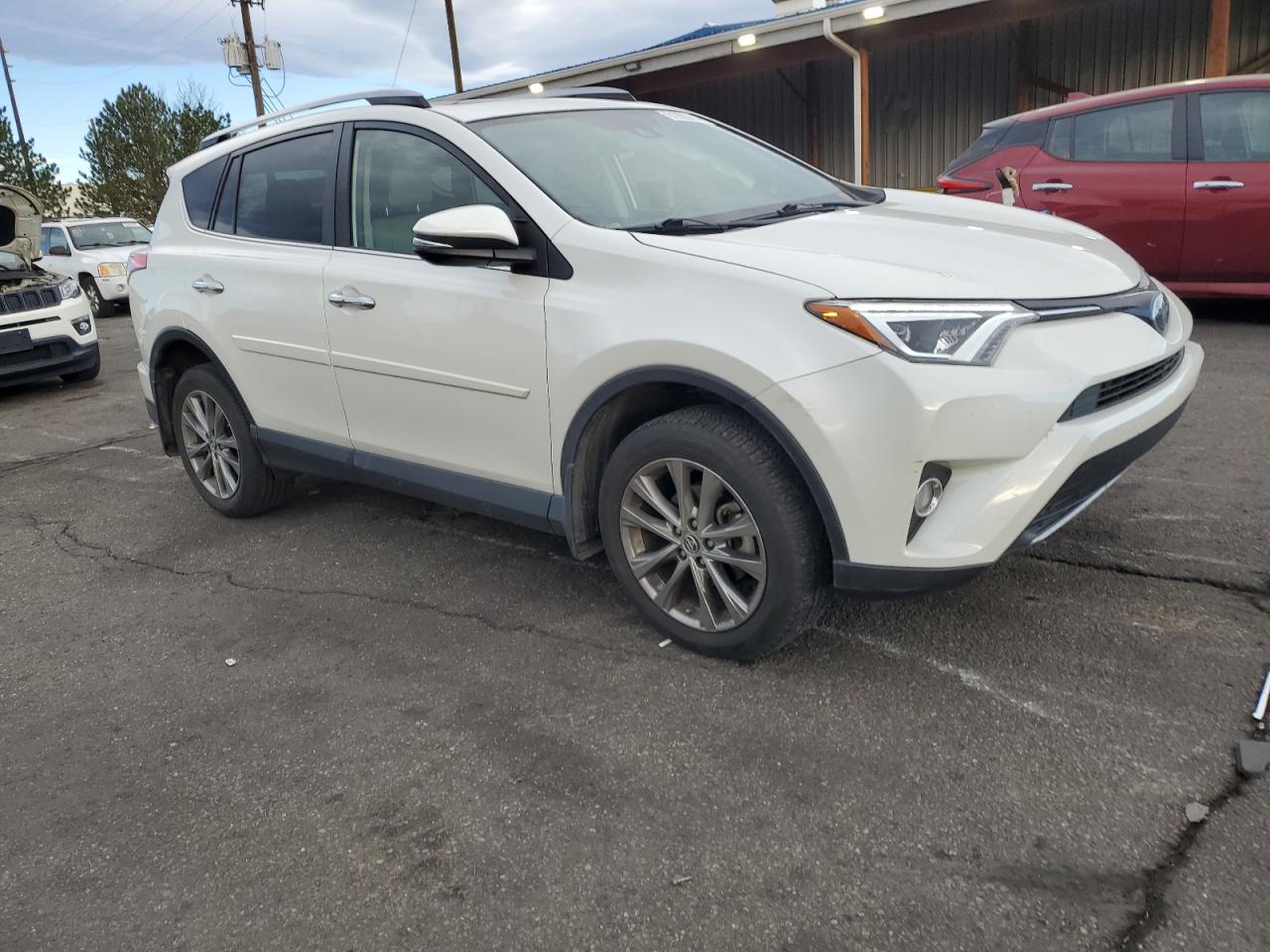 Toyota RAV4 Limited Image 3