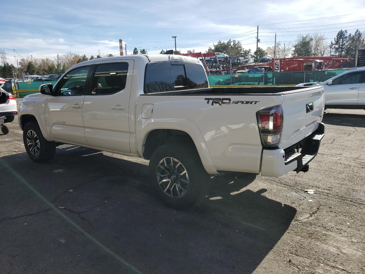 Toyota Tacoma Double Cab Image 2
