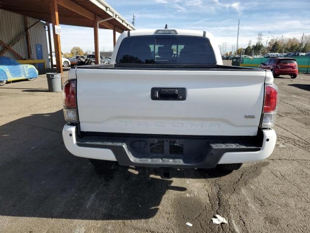 Toyota Tacoma Double Cab Image 3