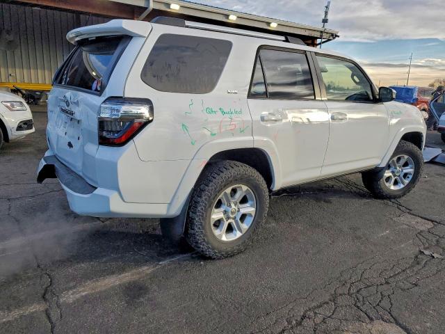 Toyota 4Runner Sr5/sr5 Premium Image 11