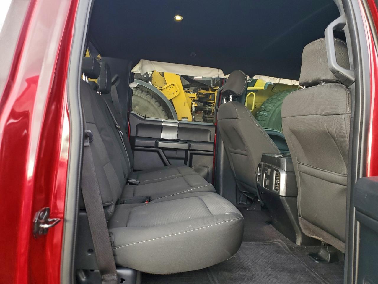 Ford F-150 Supercrew Image 9