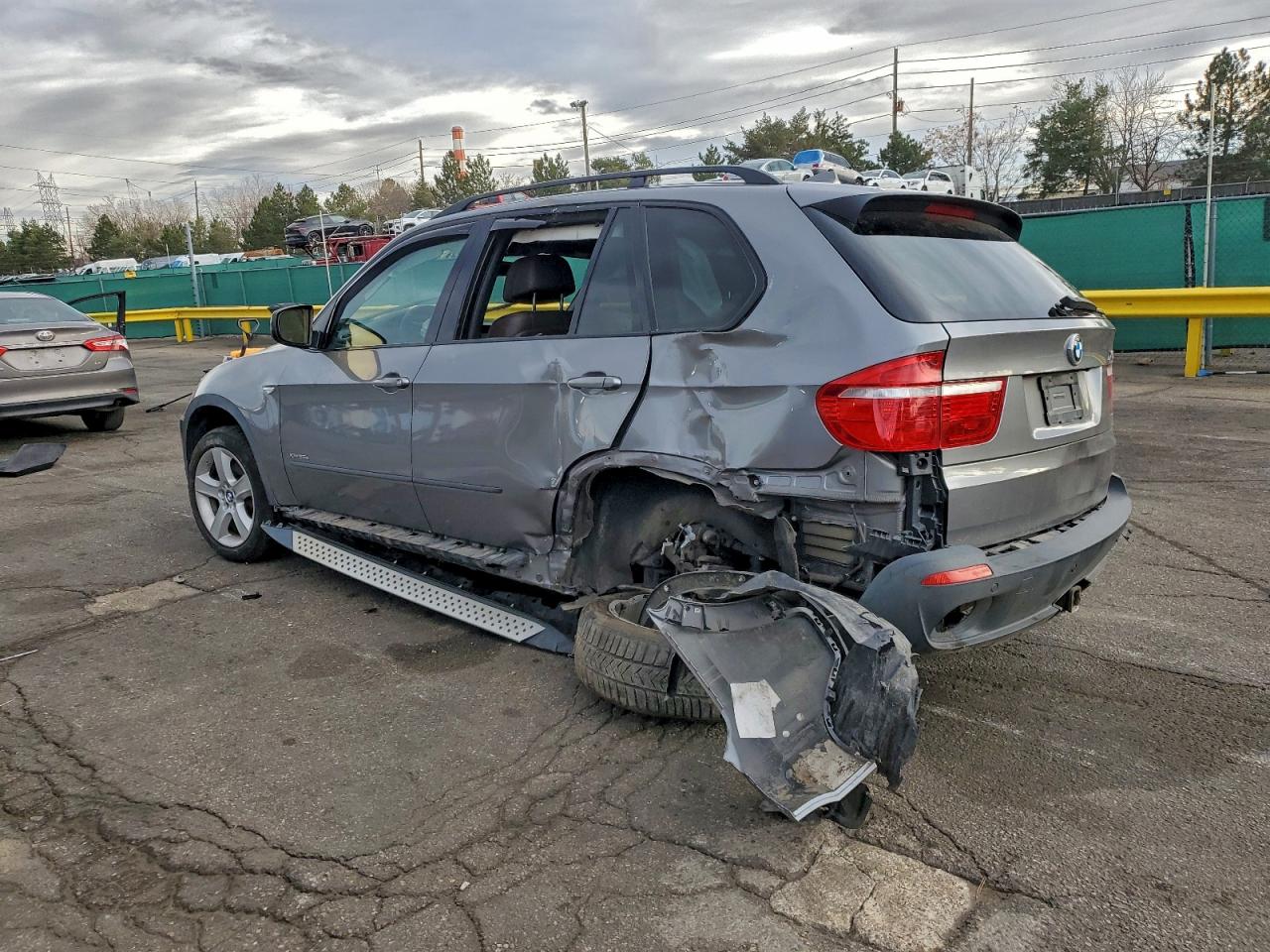 BMW X Series Xdrive35d Image 2