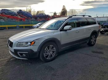  Salvage Volvo XC70