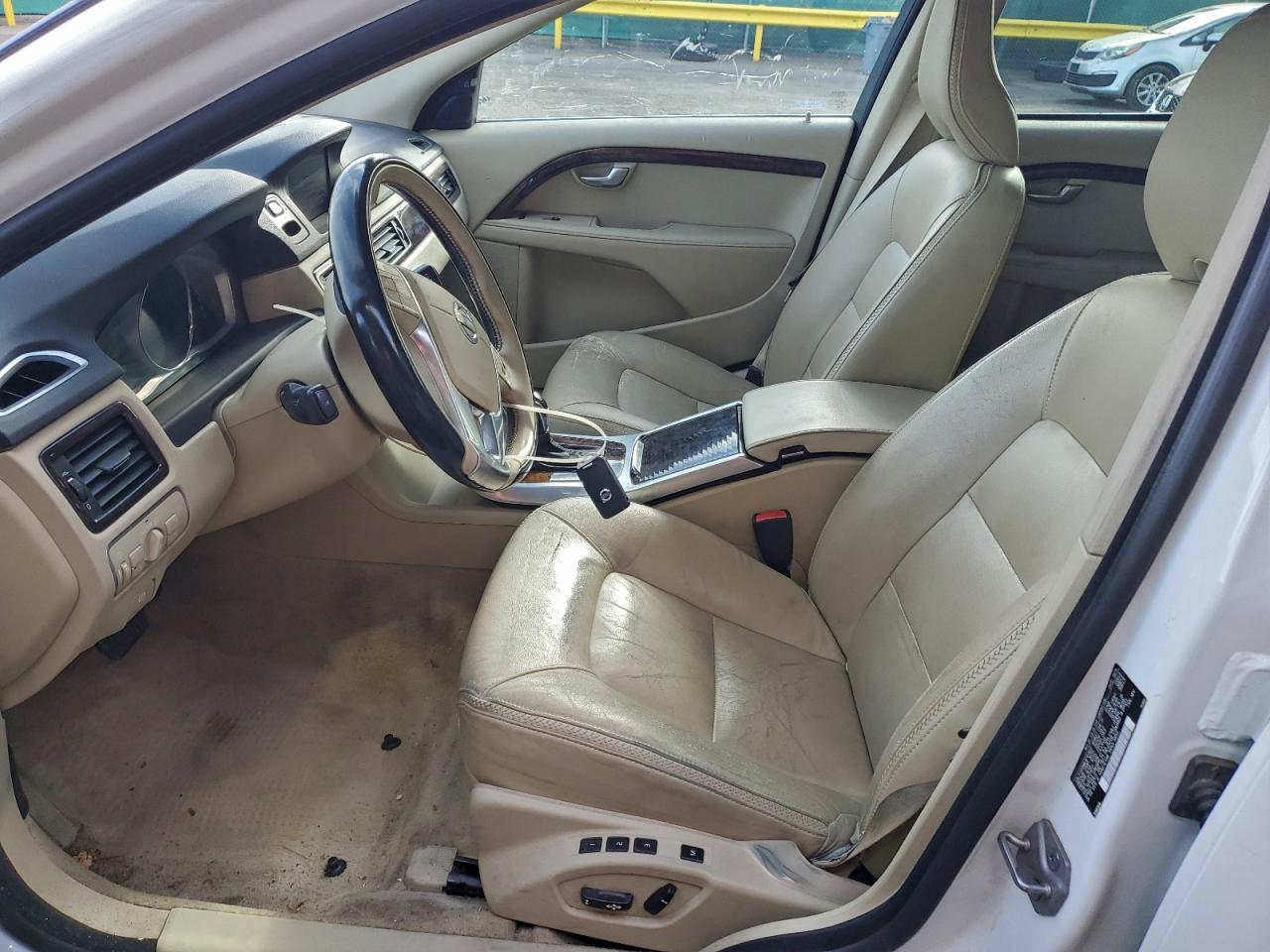 Volvo XC70 T5 Premier Image 7