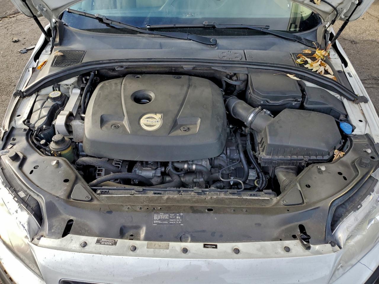 Volvo XC70 T5 Premier Image 11