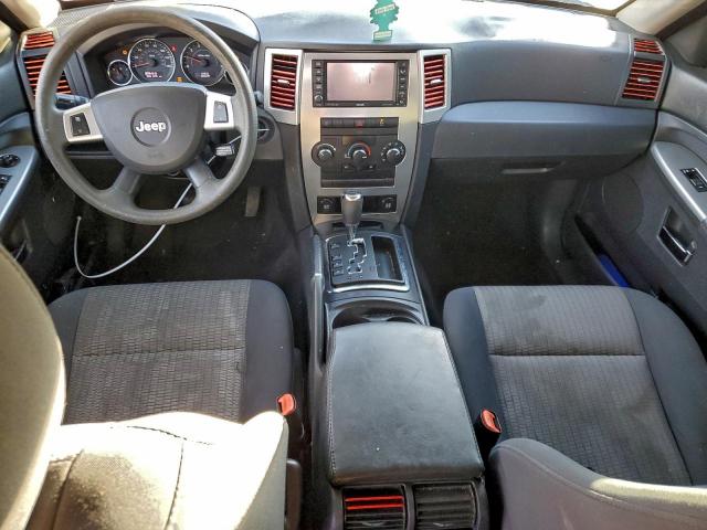 Jeep Grand Cherokee Laredo Image 6