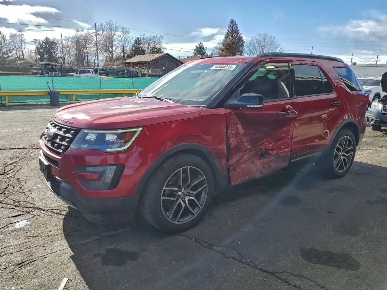 Ford Explorer Sport Image 1