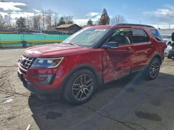  Salvage Ford Explorer