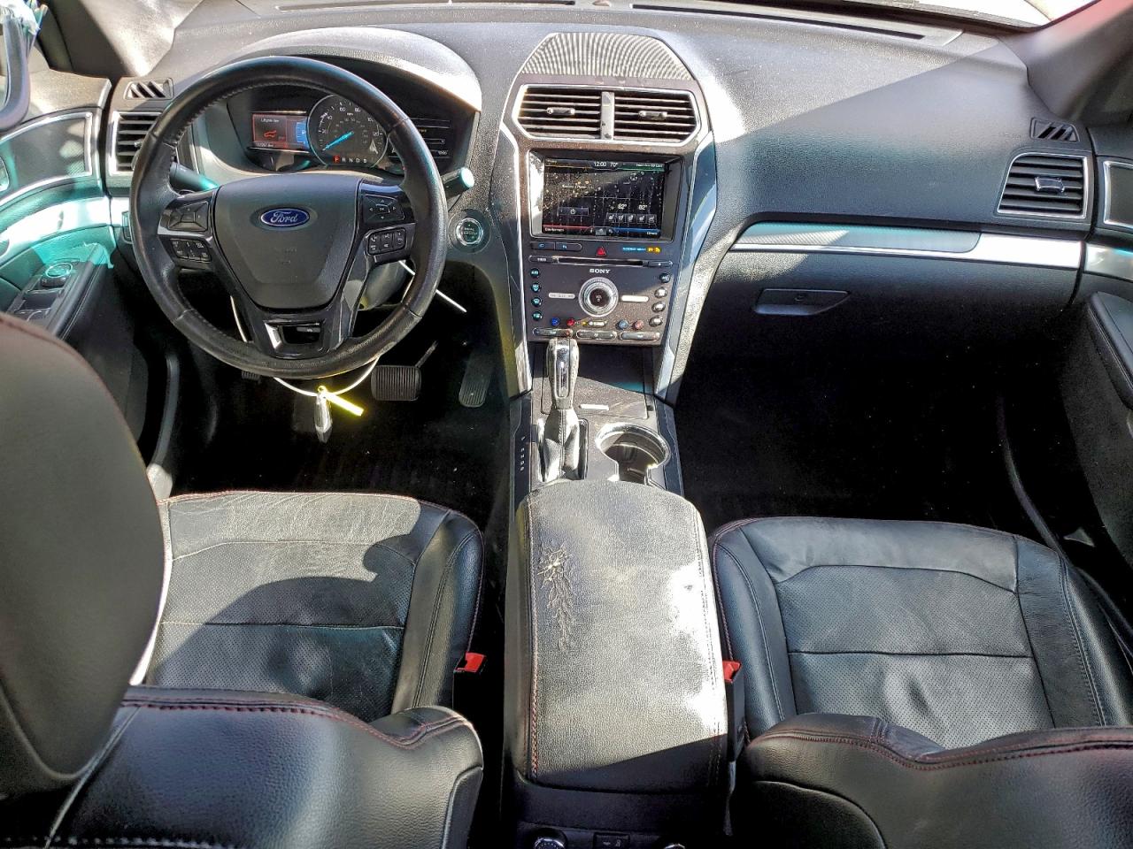 Ford Explorer Sport Image 8