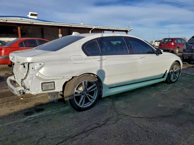 BMW 7 Series Xi Image 2