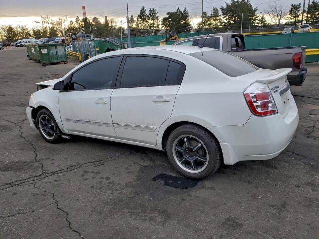 Nissan Sentra 2.0 Image 2