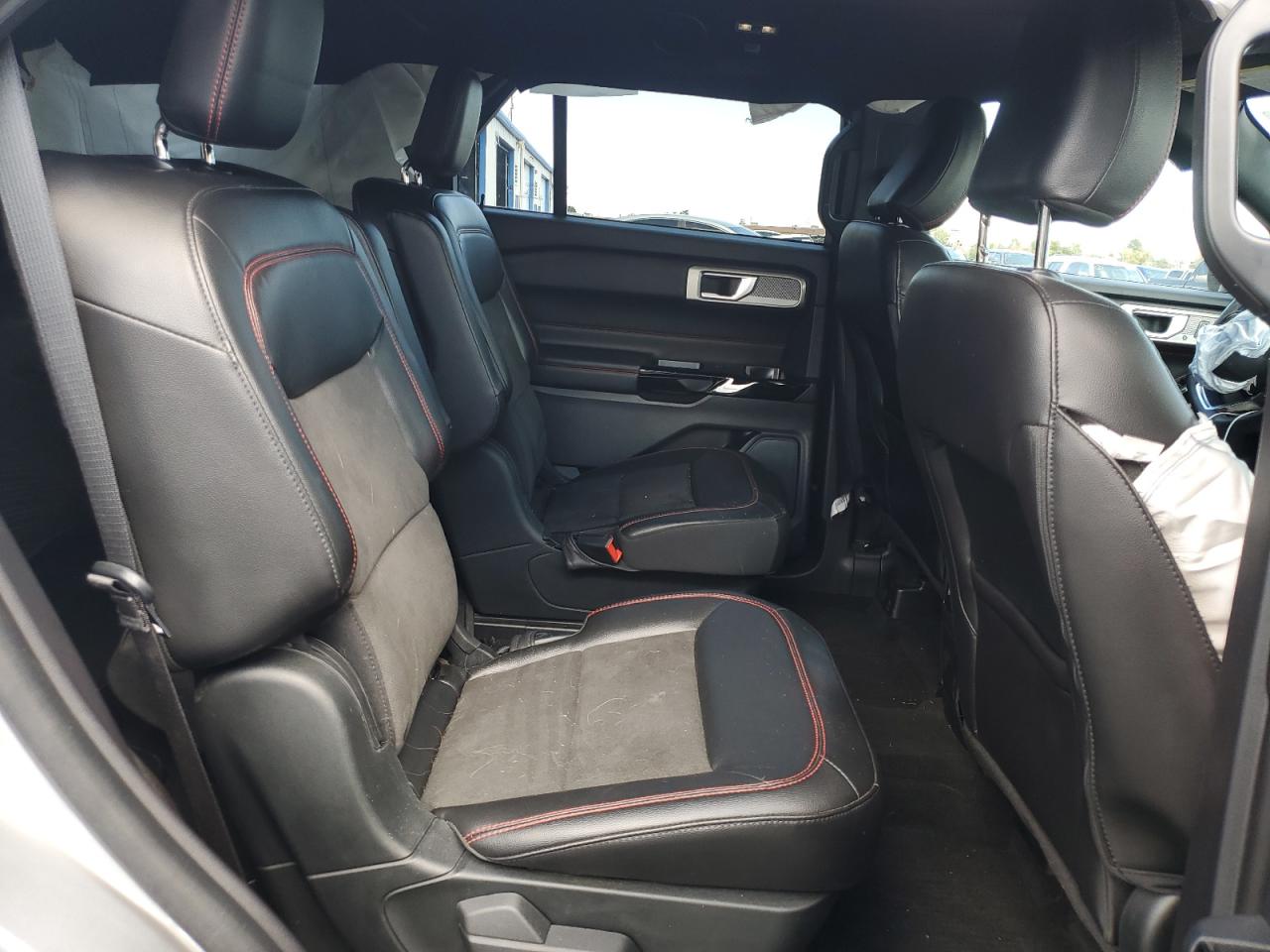 Ford Explorer St-line Image 10