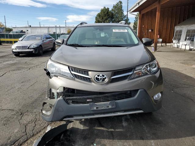 Toyota RAV4 Limited Image 10