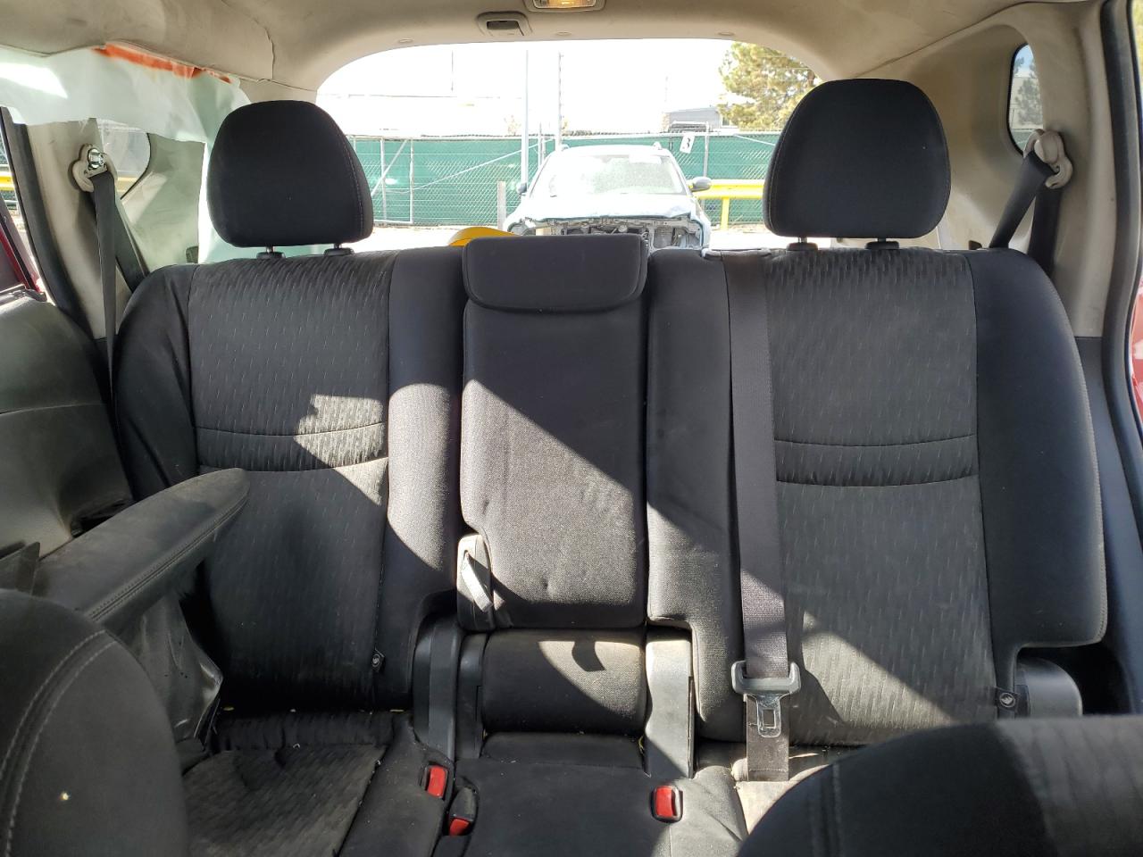 Nissan Rogue S Image 9