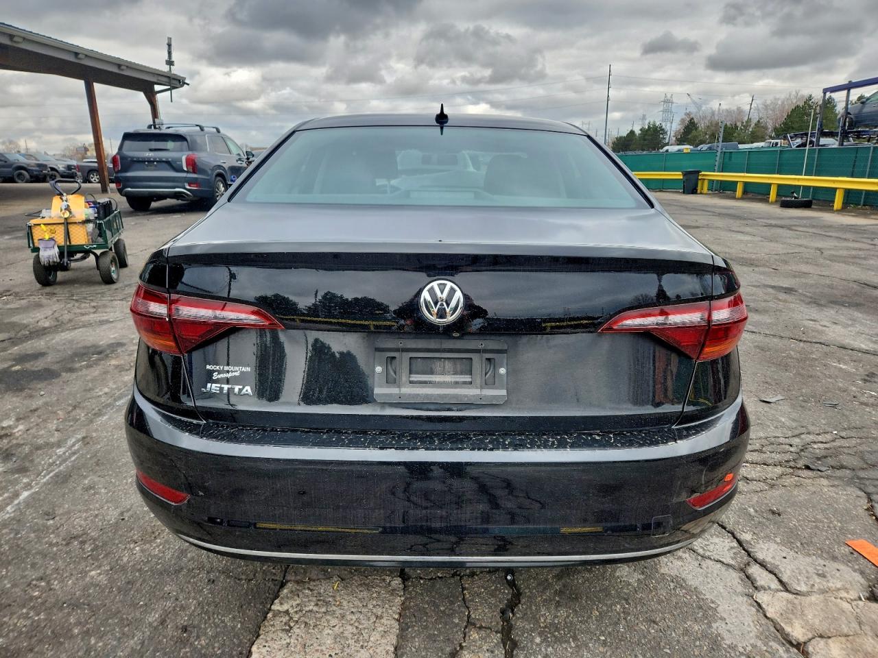 Volkswagen Jetta S Image 11