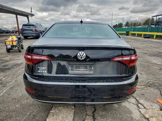 Volkswagen Jetta S Image 11