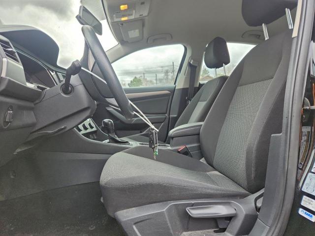 Volkswagen Jetta S Image 7