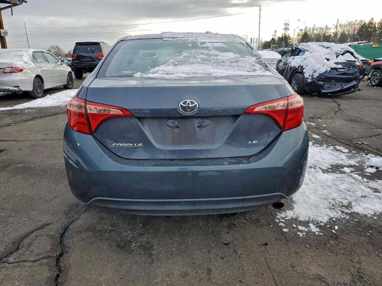 Toyota Corolla L Image 3