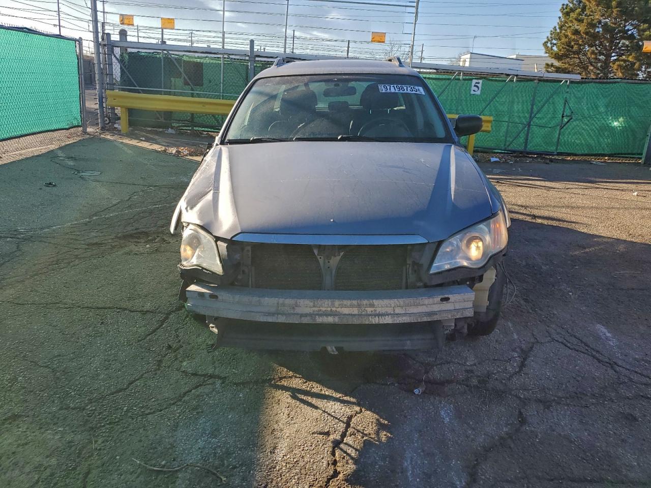 Subaru Outback 2.5i Image 3
