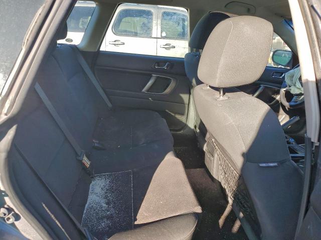Subaru Outback 2.5i Image 8