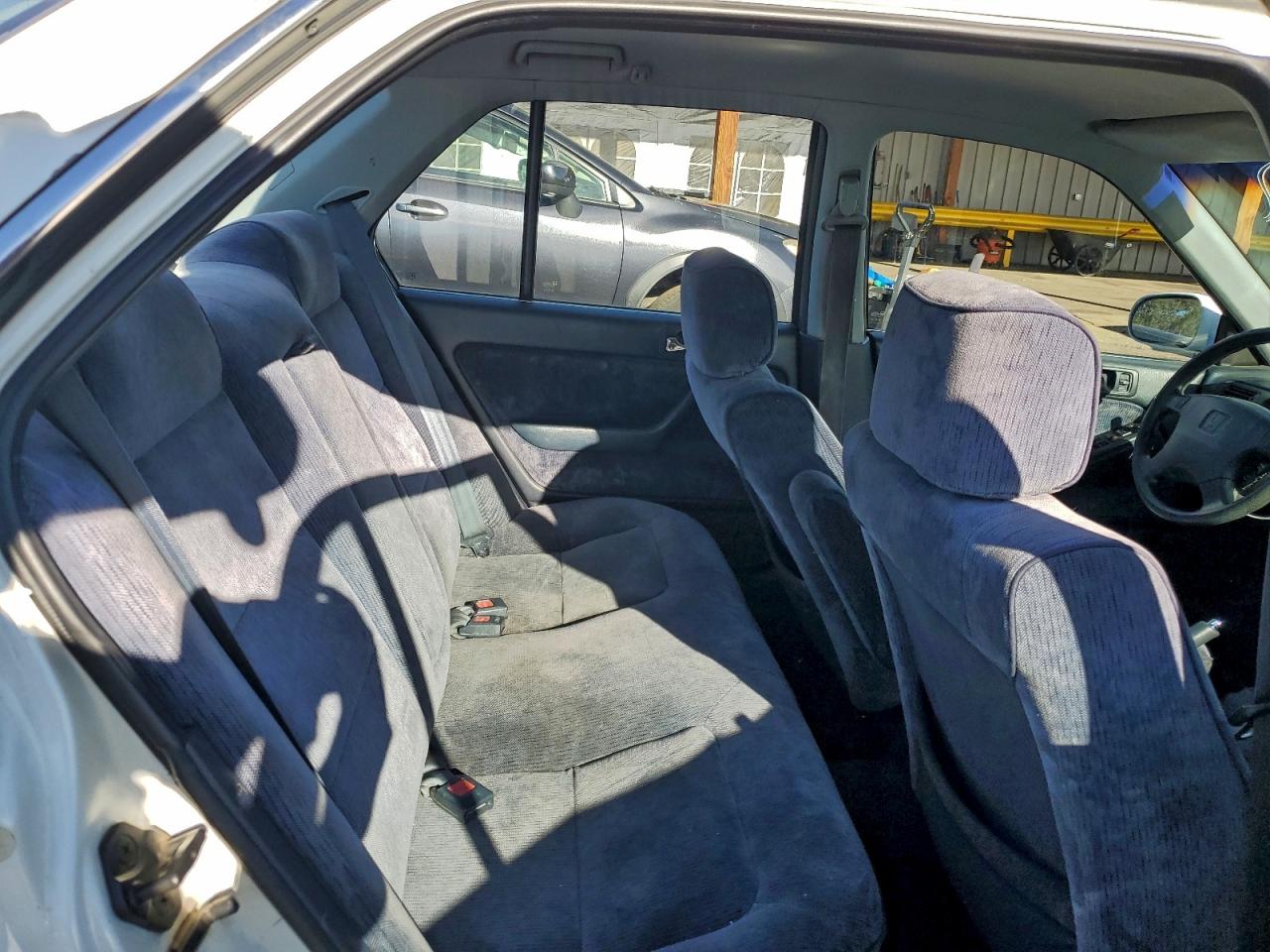 Honda Accord Lx Image 12