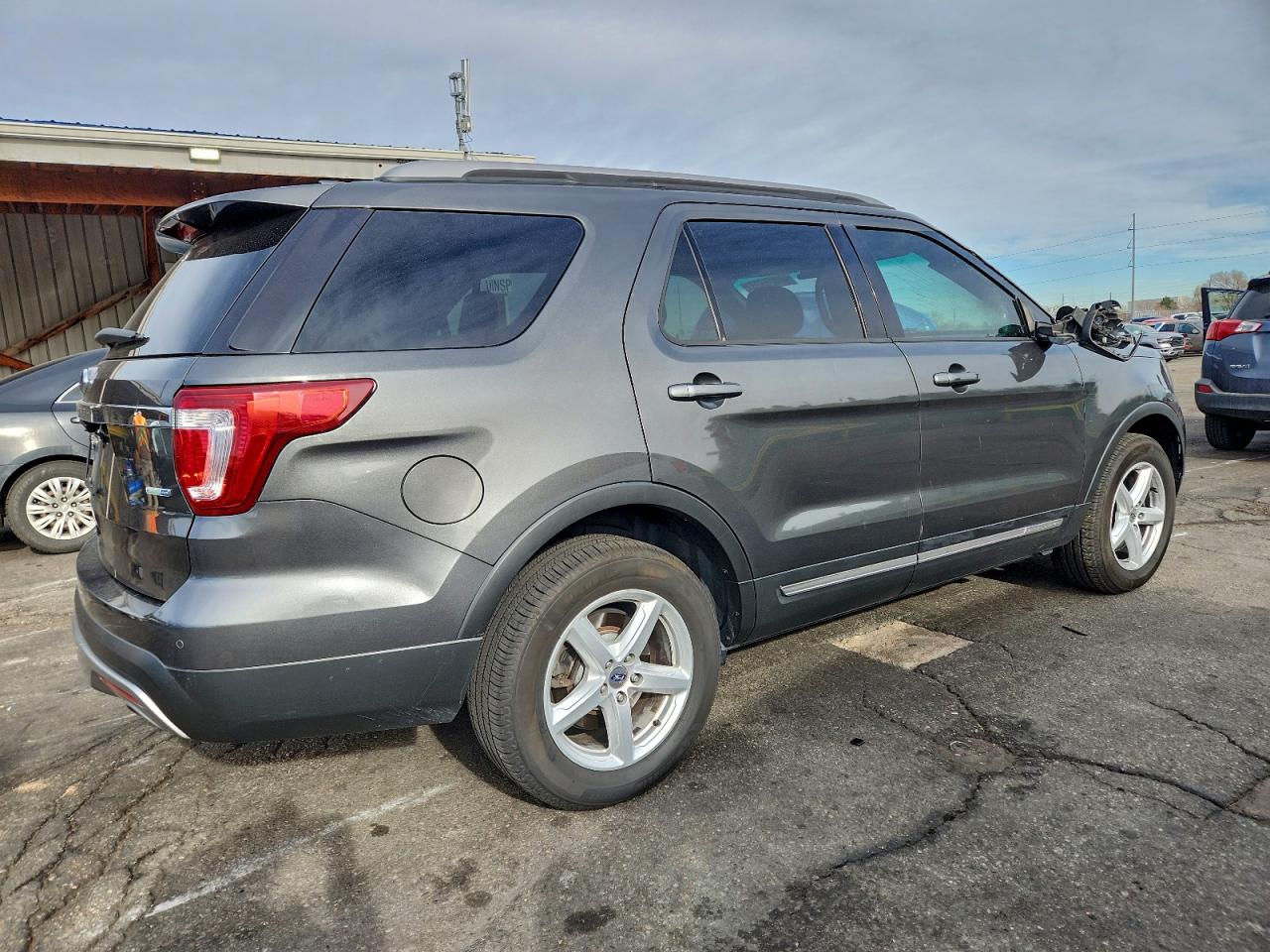 Ford Explorer Xlt Image 13