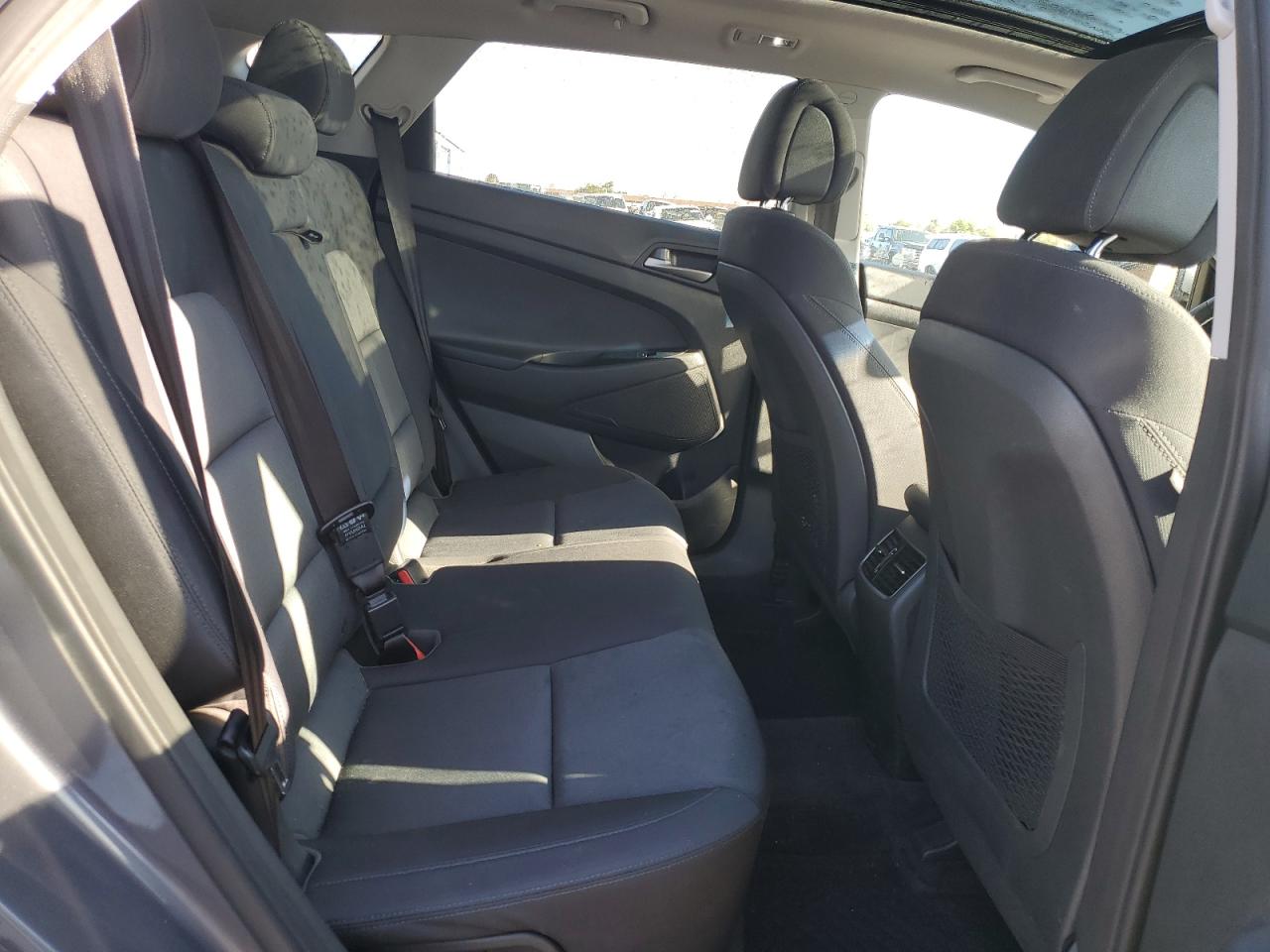 Hyundai TUCSON Value Image 3