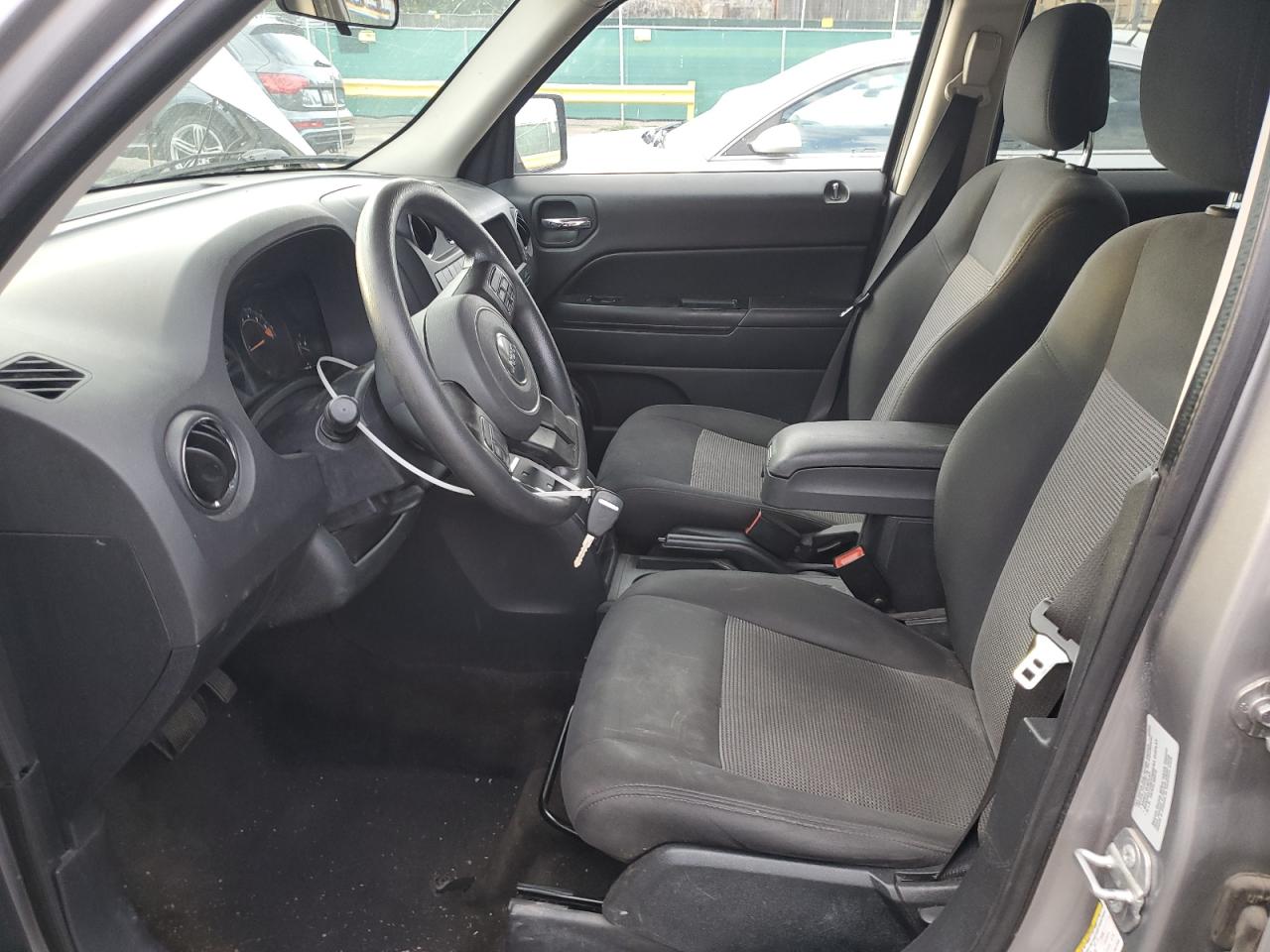 Jeep Patriot Sport Image 5