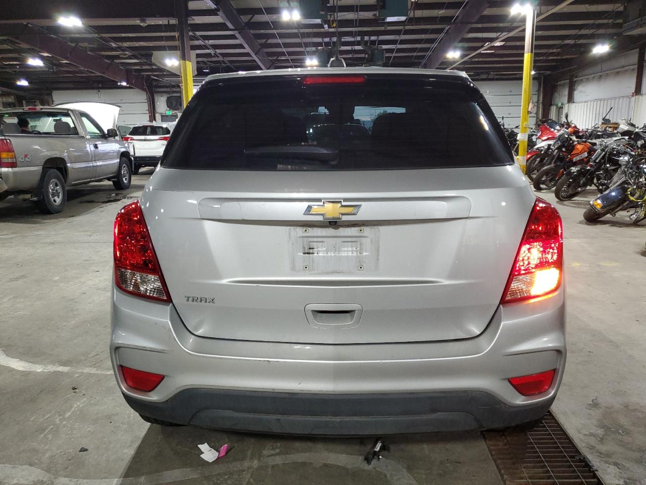 Chevrolet Trax Ls Image 9