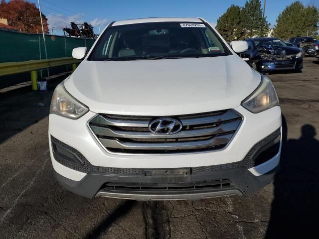 Hyundai SANTA FE Image 4