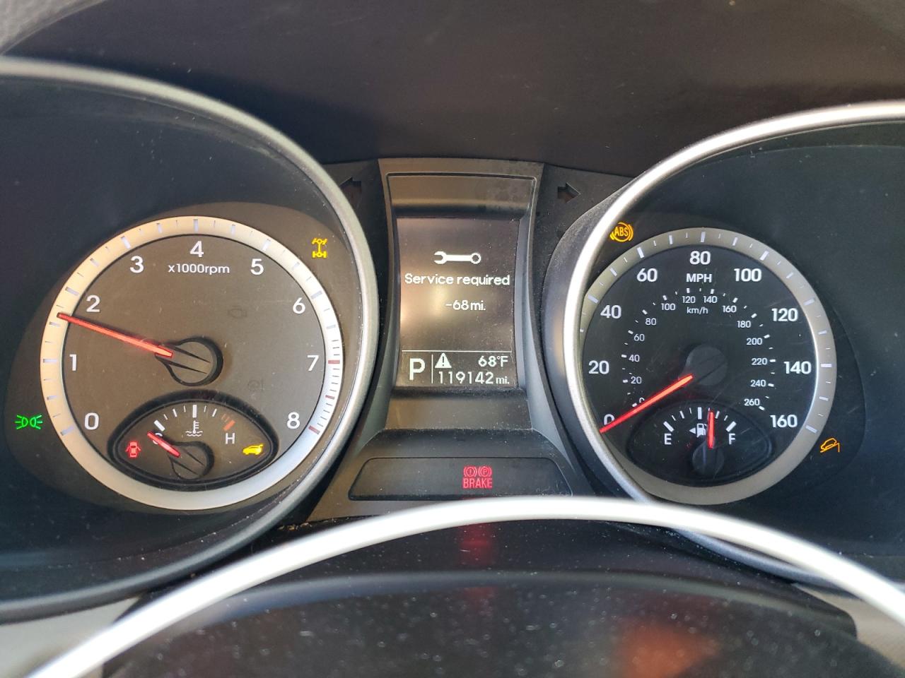 Hyundai SANTA FE Image 8