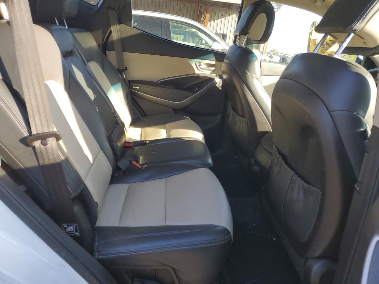 Hyundai SANTA FE Image 10