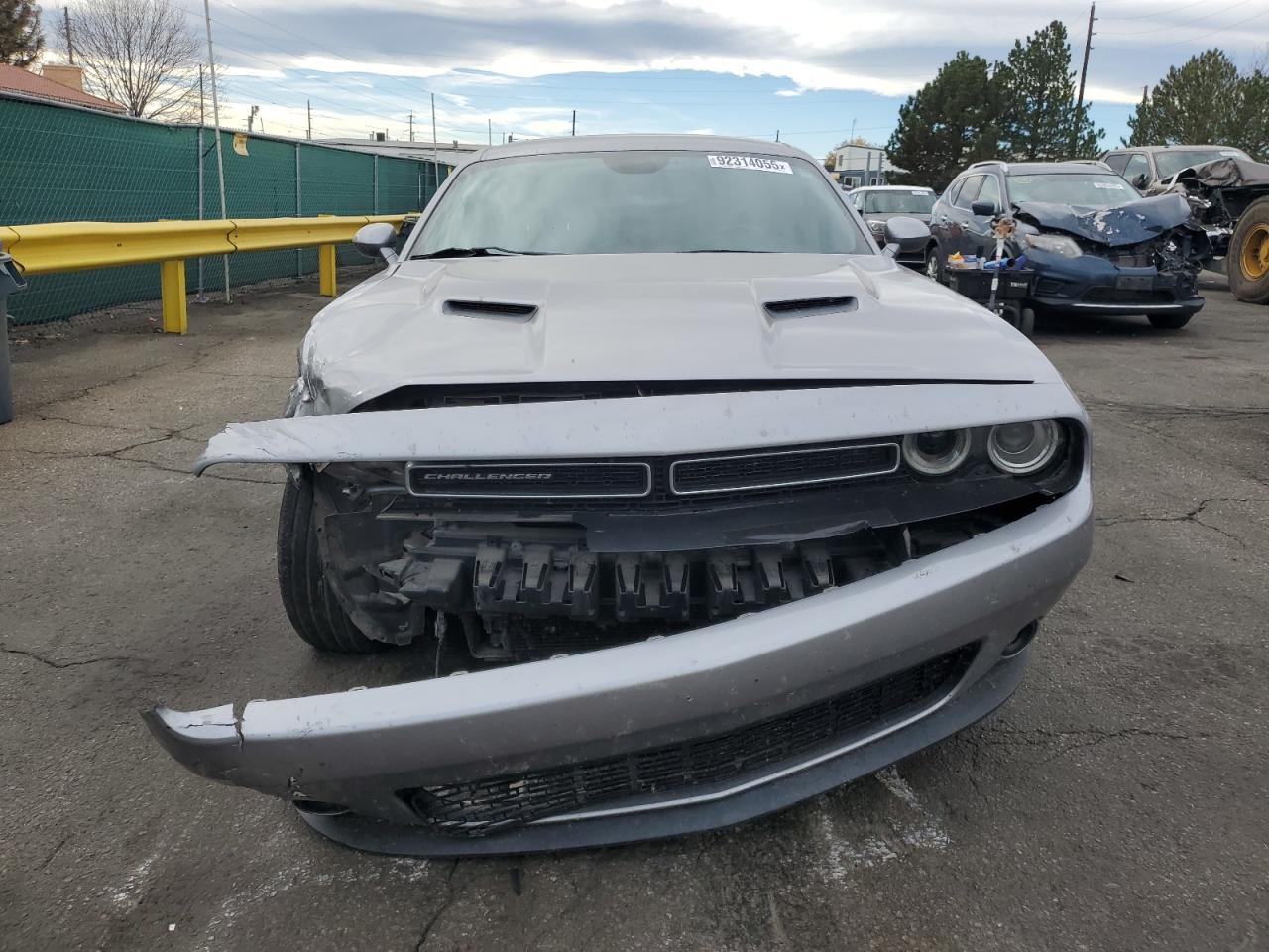Dodge Challenger Sxt Image 2
