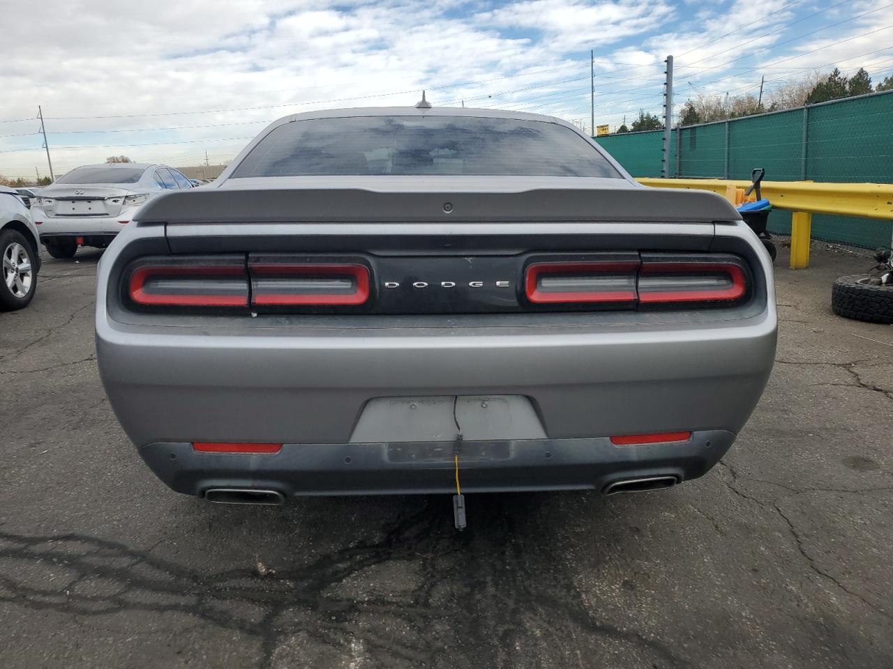 Dodge Challenger Sxt Image 12