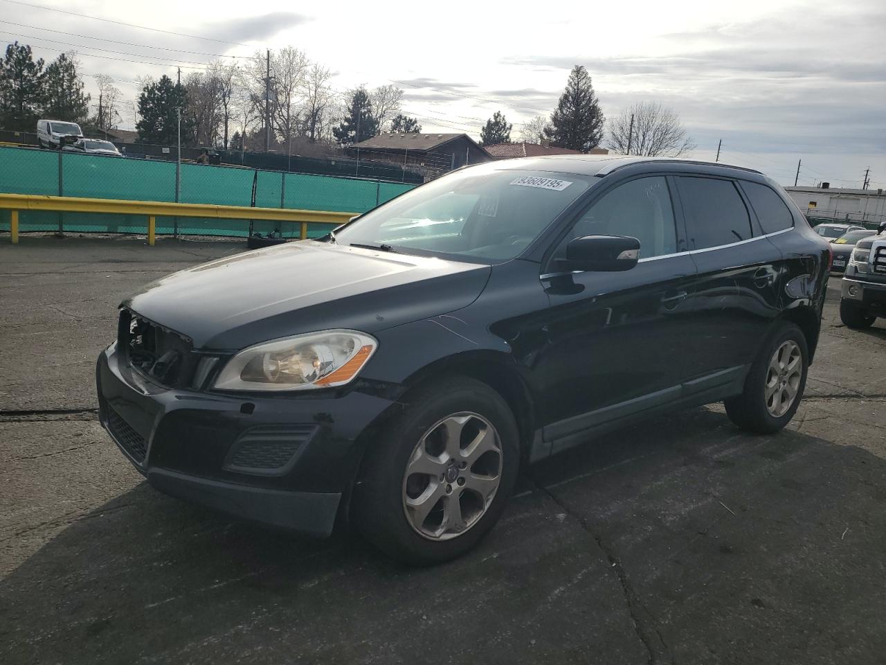 Volvo XC60 3.2 Image 1