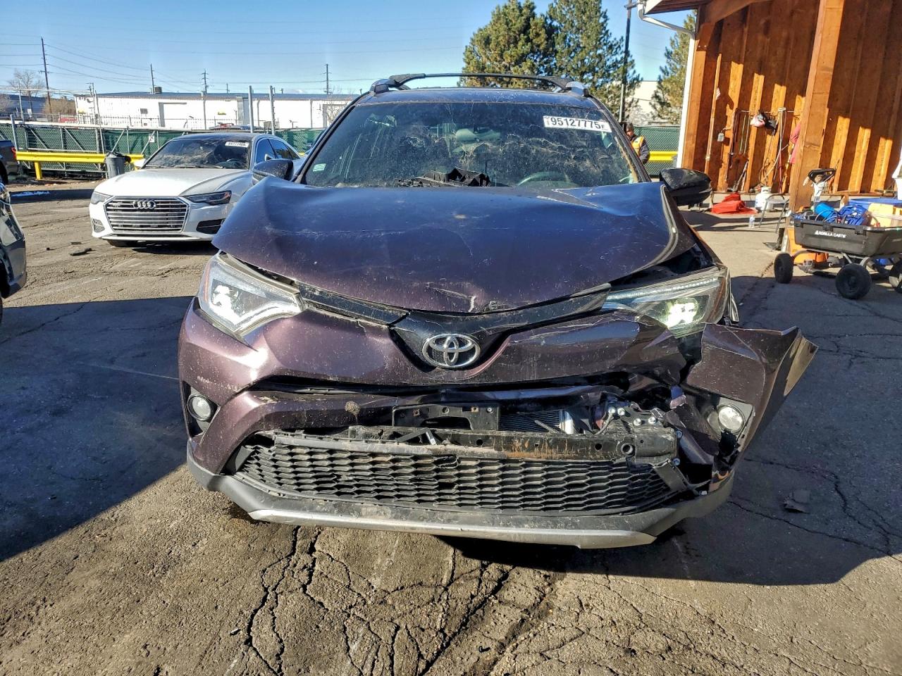 Toyota RAV4 Se Image 12