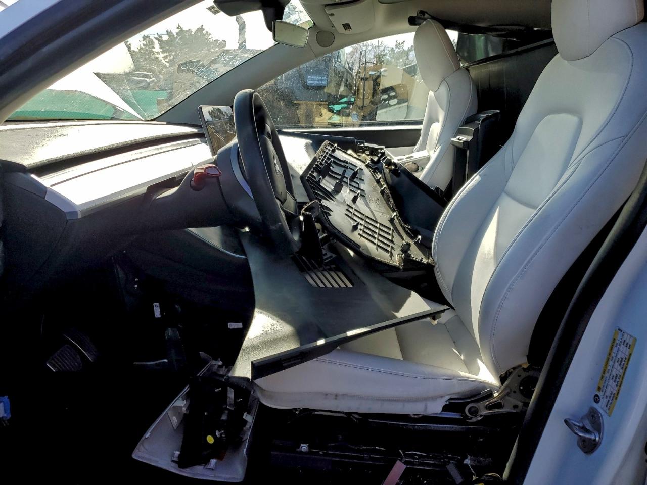 Tesla Model Y Image 5