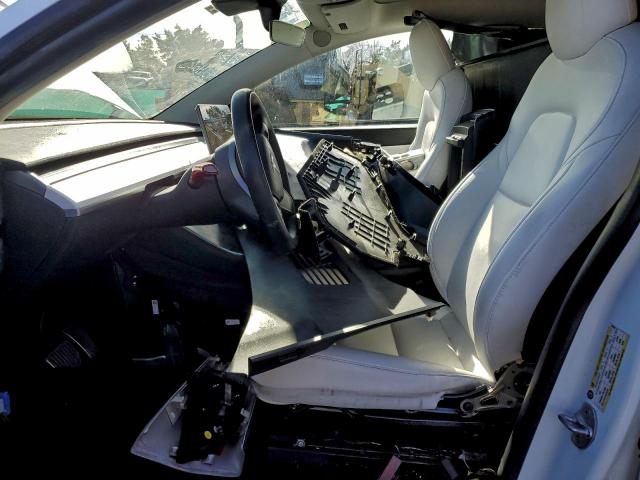 Tesla Model Y Image 5